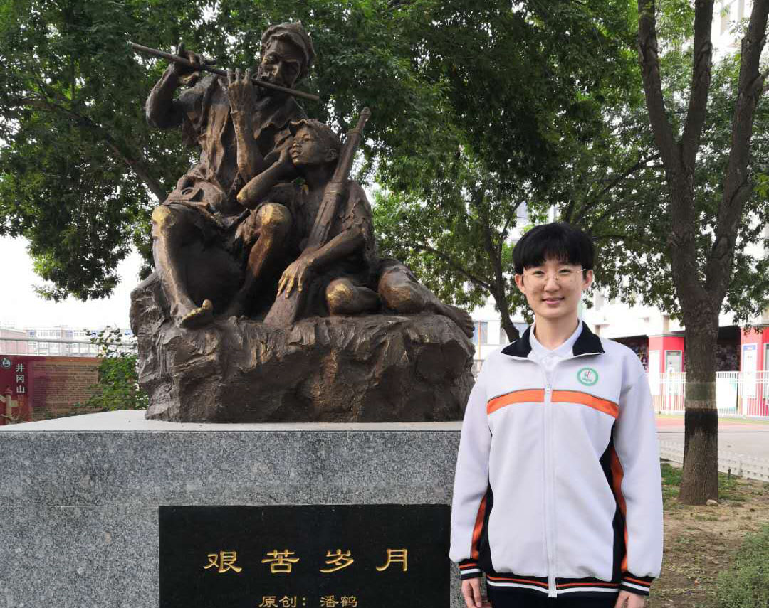 王嘉琪1.jpg