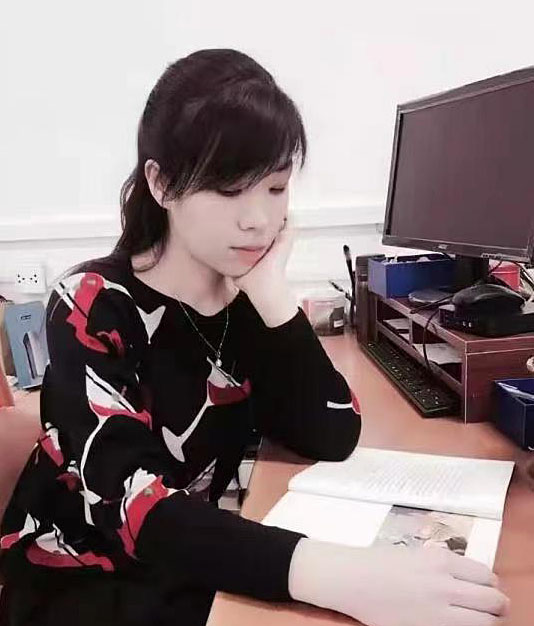 祁芳芳.jpg