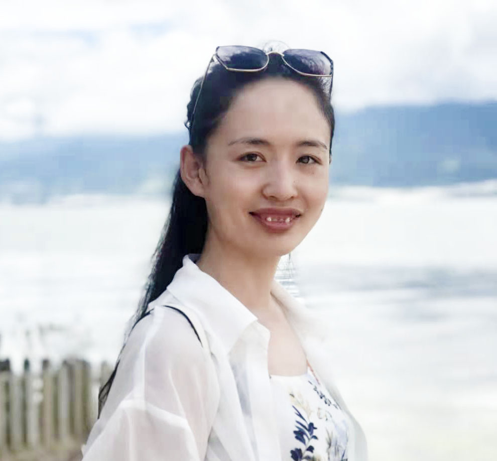 杨雪.jpg