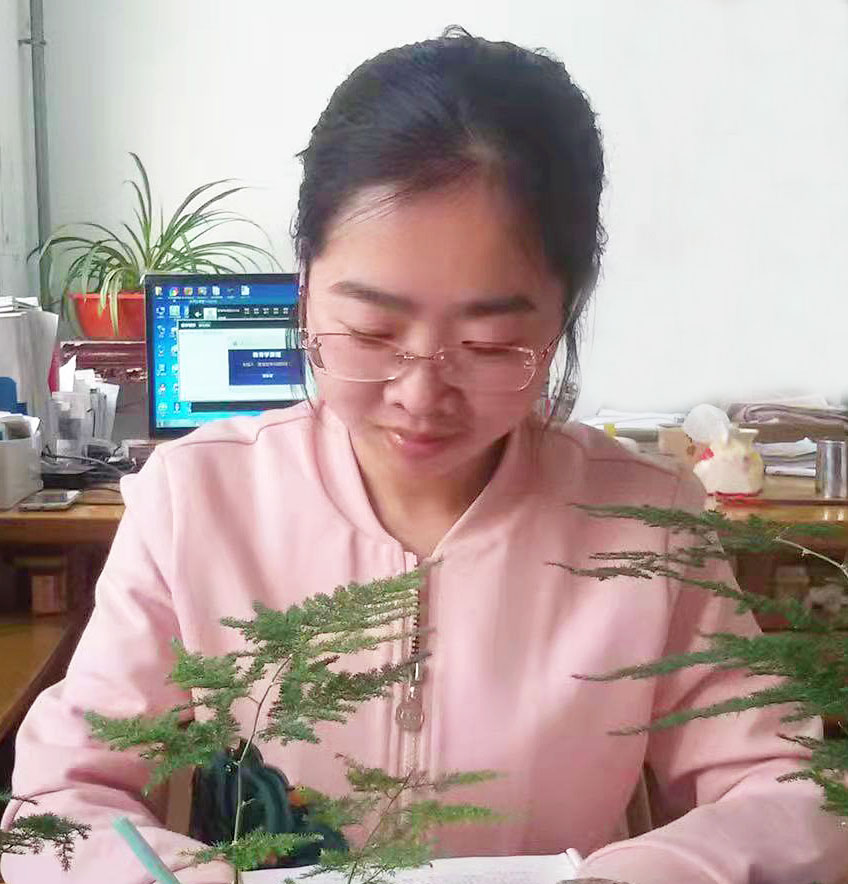 秦晓璇.jpg