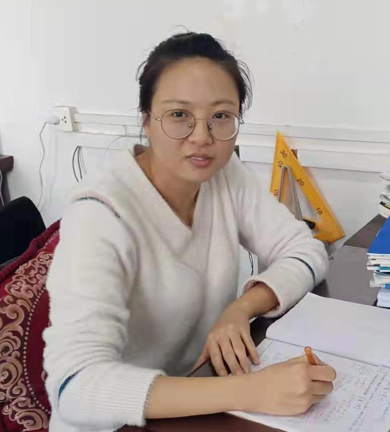 李园园.jpg