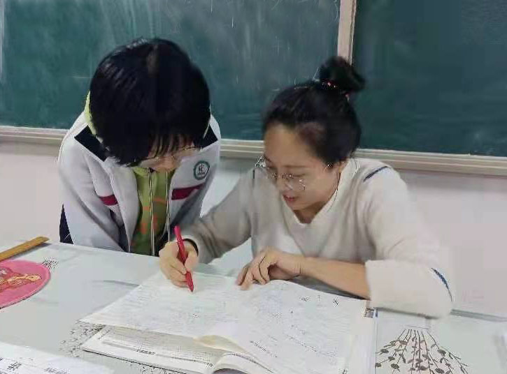 李园园3.jpg