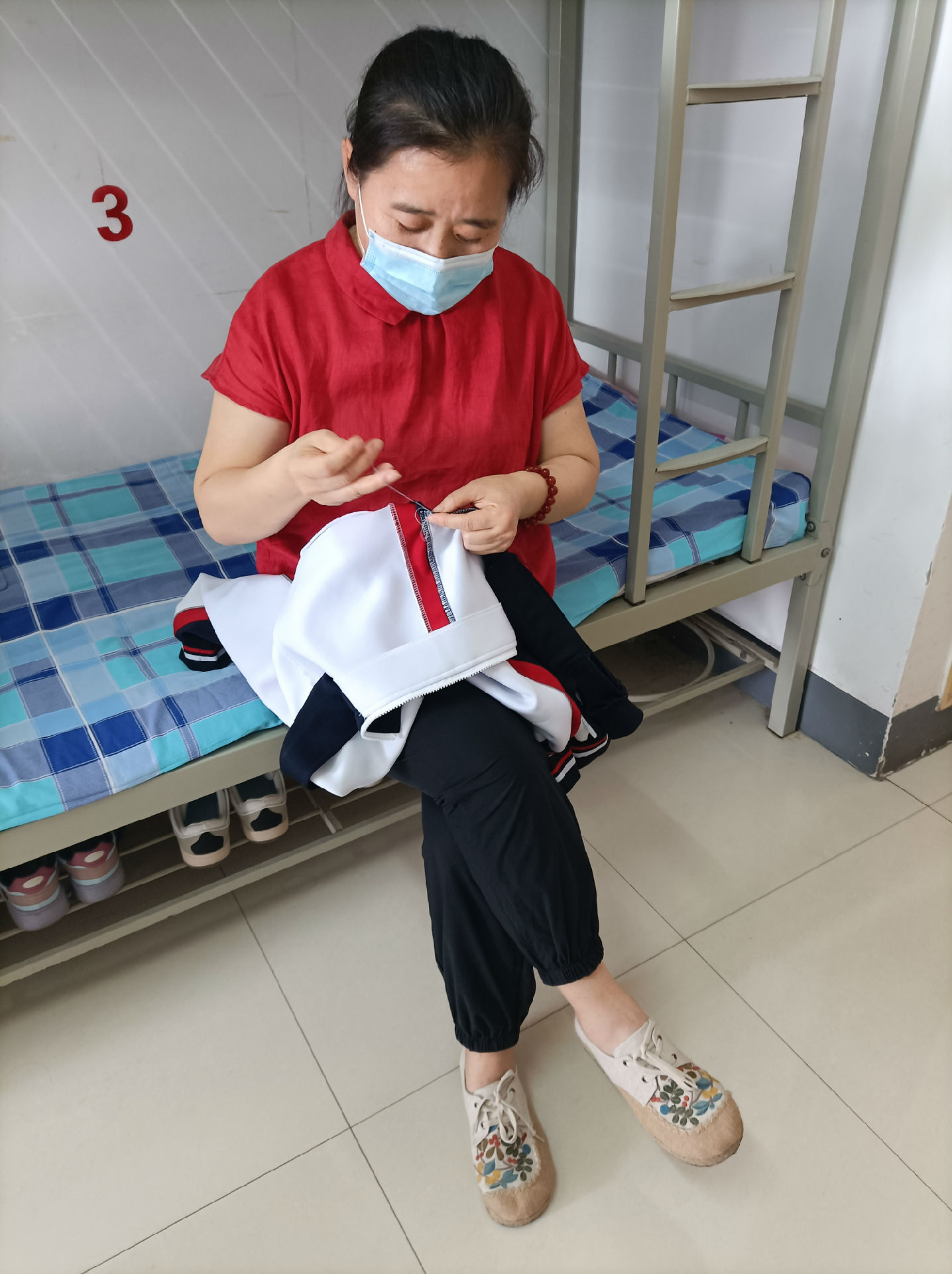 d34615a2c6a7af3f325e25f8ee9404a.jpg