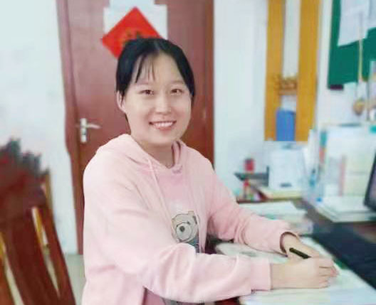 孟莹莹.jpg
