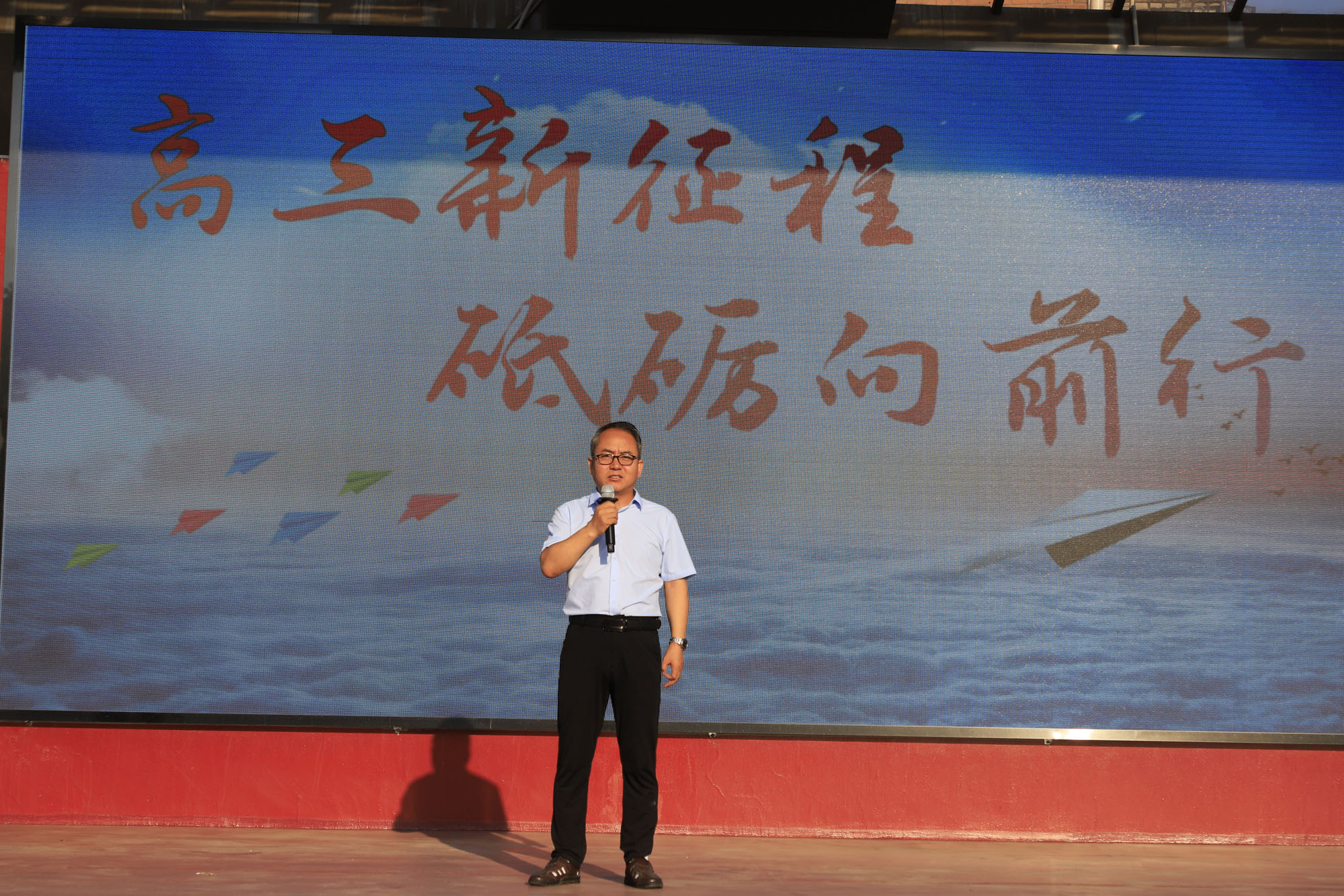 2.jpg 图片