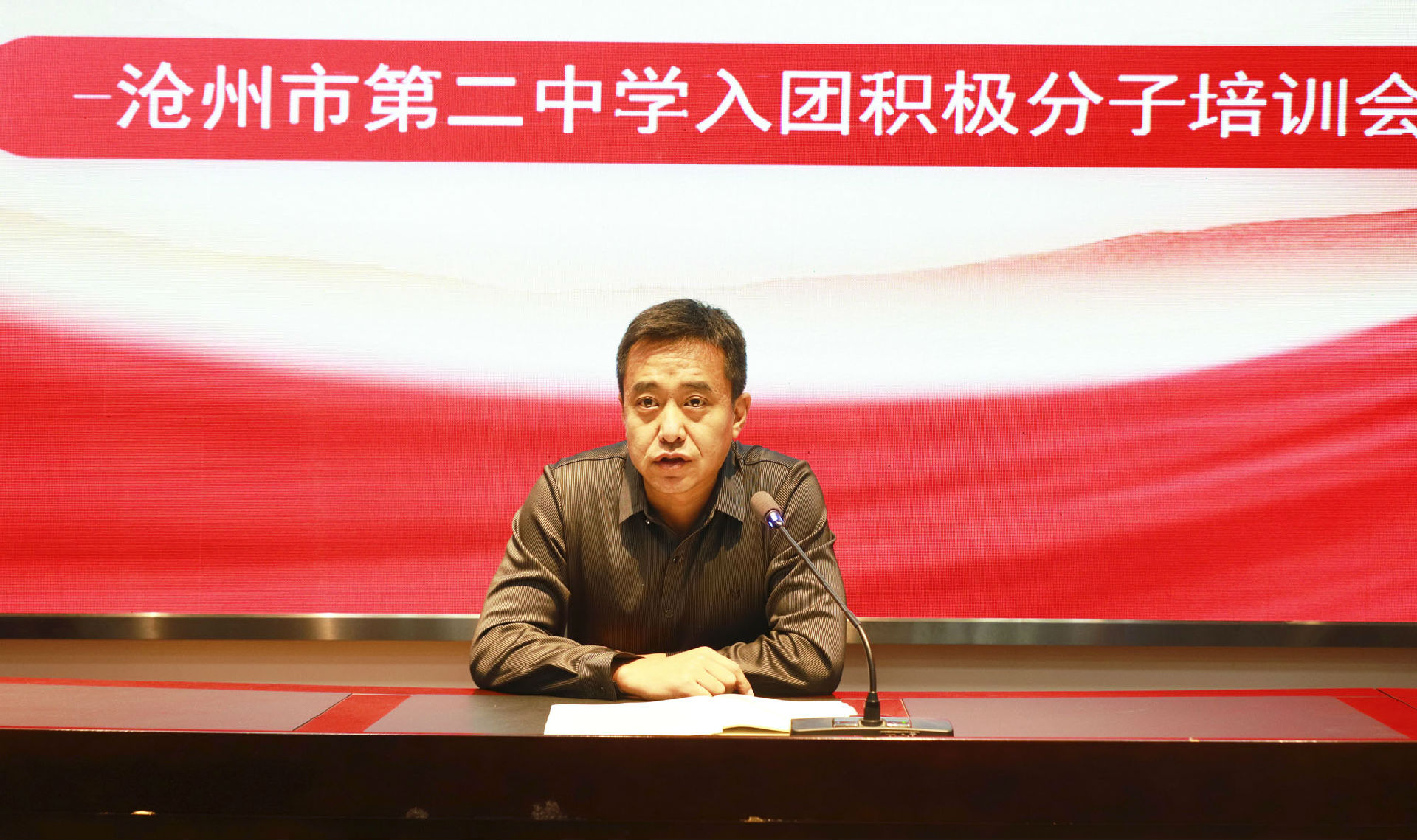2.jpg 图片