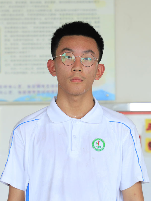 张家旭1.jpg